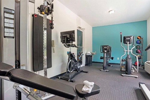 Best Western Plus Blue Angel Inn - image 2