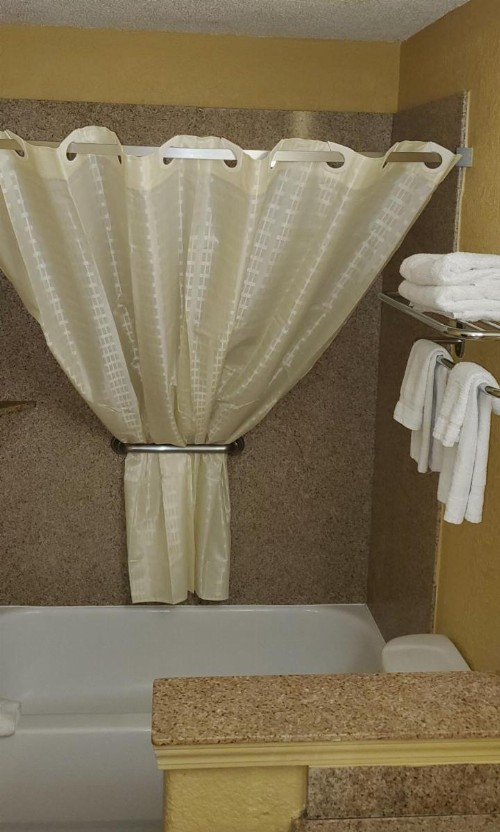 Sweet Dream Inn - image 8