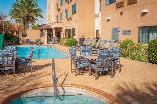 Courtyard by Marriott Pensacola Downtown - image 12