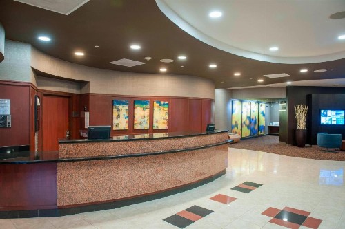 Courtyard by Marriott Pensacola Downtown - image 6