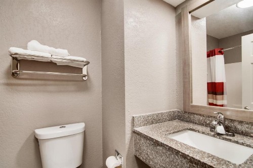 Red Roof Inn & Suites Pensacola-NAS Corry - image 18