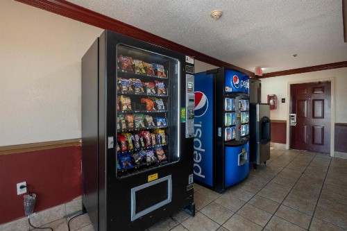 Red Roof Inn & Suites Pensacola-NAS Corry - image 21