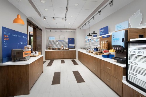 Holiday Inn Express Pensacola Downtown an IHG Hotel - image 14