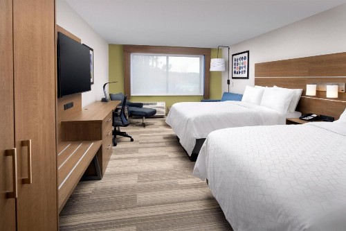 Holiday Inn Express Pensacola Downtown an IHG Hotel - image 32