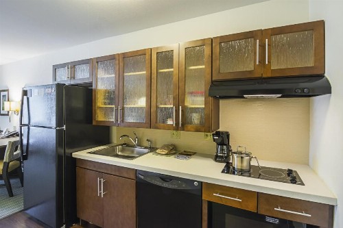 Candlewood Suites - Pensacola - University Area an IHG Hotel - image 10