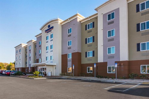 Candlewood Suites - Pensacola - University Area an IHG Hotel - image 21