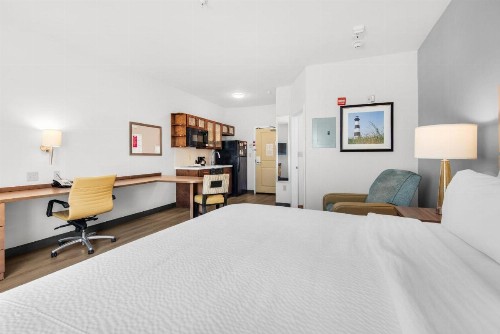 Candlewood Suites - Pensacola - University Area an IHG Hotel - image 22