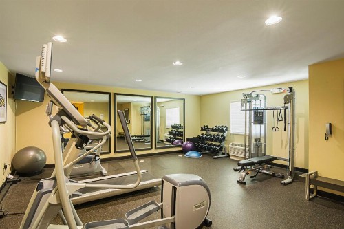 Candlewood Suites - Pensacola - University Area an IHG Hotel - image 28