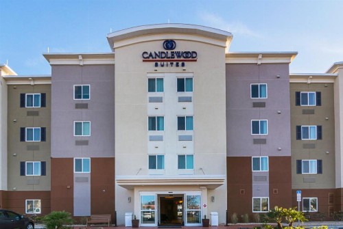 Candlewood Suites - Pensacola - University Area an IHG Hotel - image 3