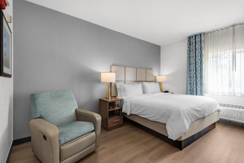 Candlewood Suites - Pensacola - University Area an IHG Hotel - image 31