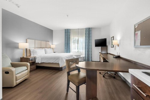 Candlewood Suites - Pensacola - University Area an IHG Hotel - image 32