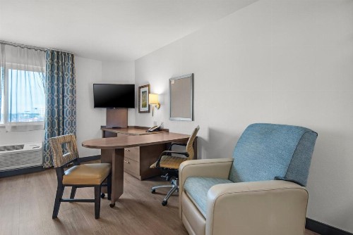 Candlewood Suites - Pensacola - University Area an IHG Hotel - image 37