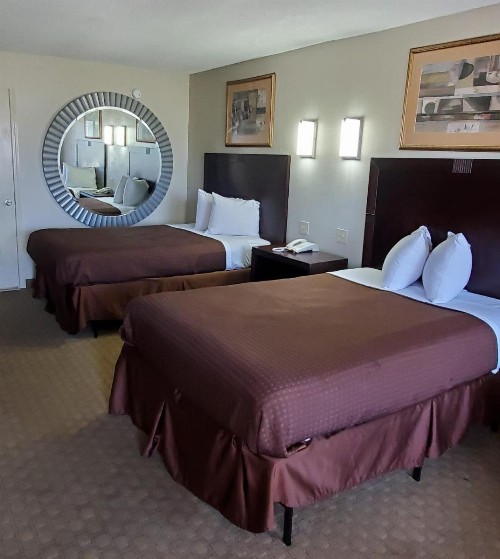 Executive Inn - image 12