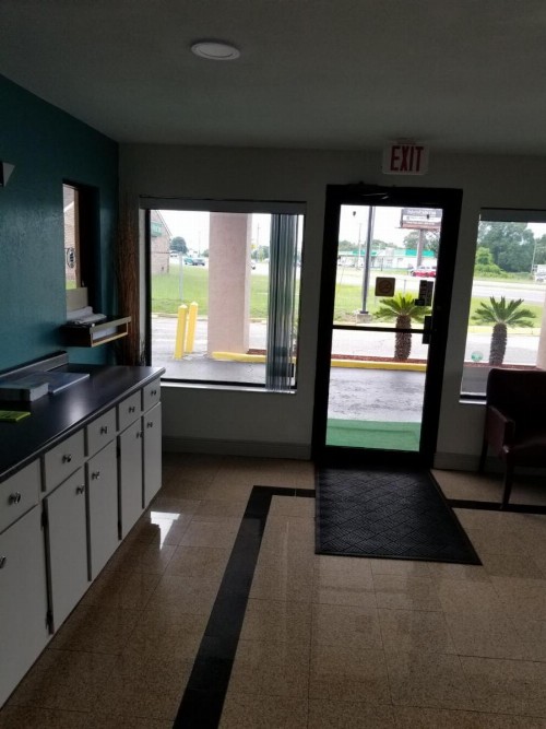 Executive Inn - image 22
