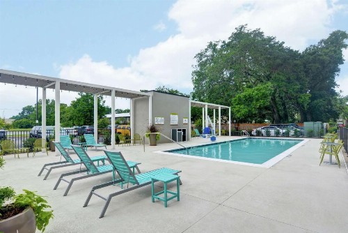 Home2 Suites Pensacola I-10 At North Davis Hwy - image 19