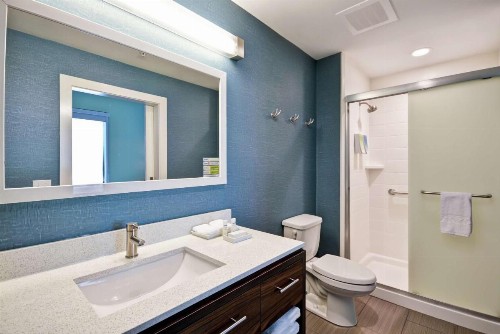Home2 Suites Pensacola I-10 At North Davis Hwy - image 34