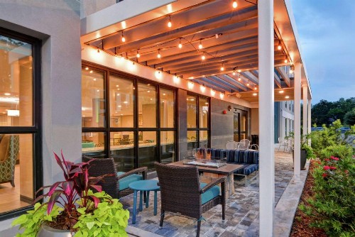 Home2 Suites Pensacola I-10 At North Davis Hwy - image 9