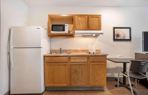 Woodspring Suites Pensacola Northeast - image 15