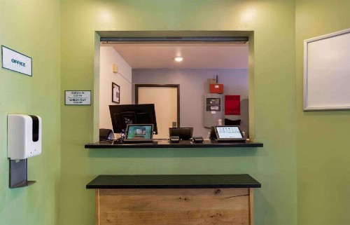 Woodspring Suites Pensacola Northeast - image 23