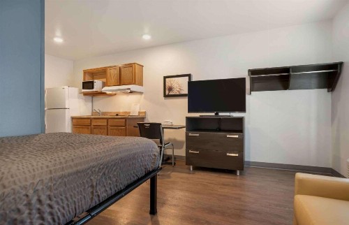 Woodspring Suites Pensacola Northeast - image 25