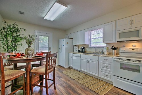 Pensacola Home with Furnished Patio - 1 Mi to Bay - image 7