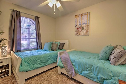 Pensacola Home with Furnished Patio - 1 Mi to Bay - image 8