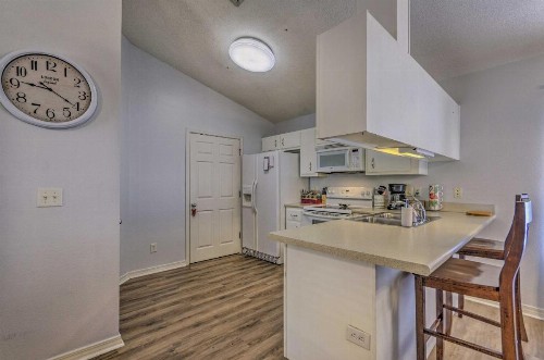 Cozy Pensacola Home with Yard 10 Mi to Dtwn! - image 9