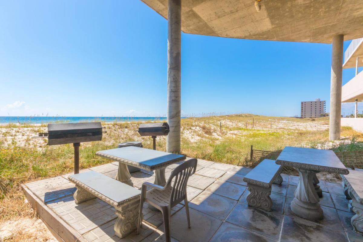 Windemere Beachfront Unit 1006 - image 5