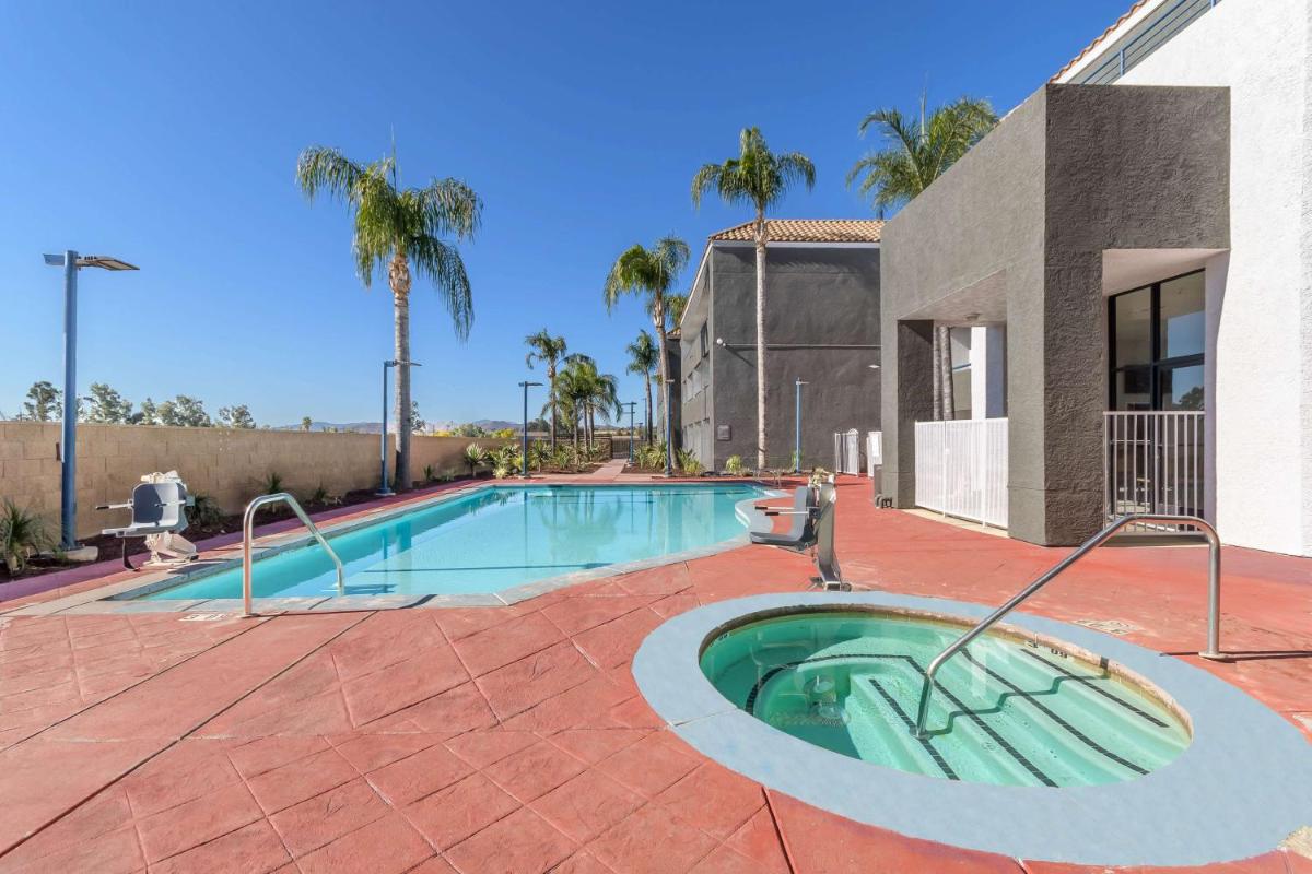 Red Lion Inn & Suites Perris - image 2