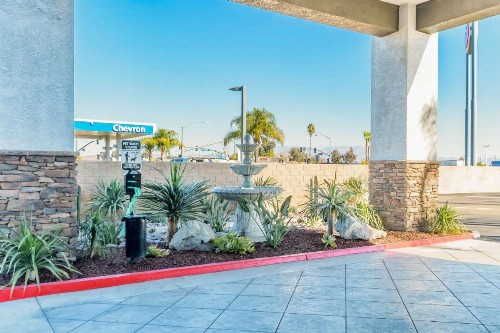 Red Lion Inn & Suites Perris - image 25