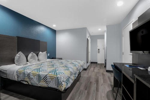 Red Lion Inn & Suites Perris - image 40