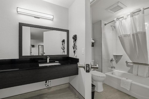 Red Lion Inn & Suites Perris - image 47