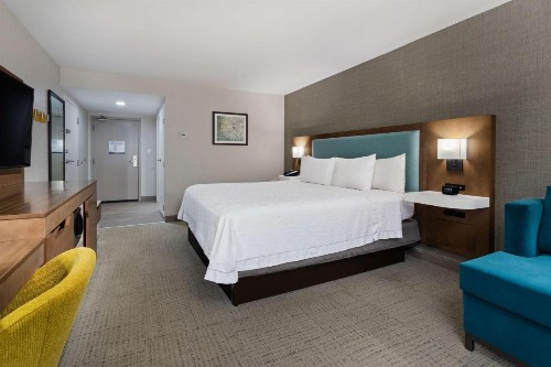Hampton Inn Perry - image 17