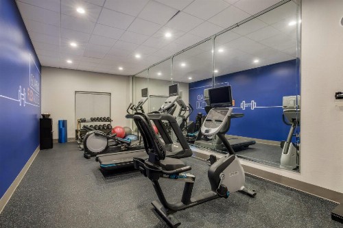 Holiday Inn Express Hotel & Suites Perry an IHG Hotel - image 12