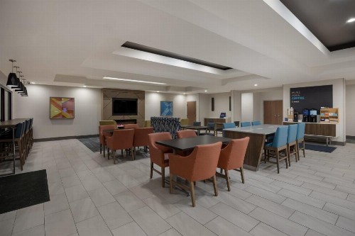 Holiday Inn Express Hotel & Suites Perry an IHG Hotel - image 16