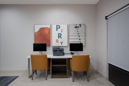 Holiday Inn Express Hotel & Suites Perry an IHG Hotel - image 19