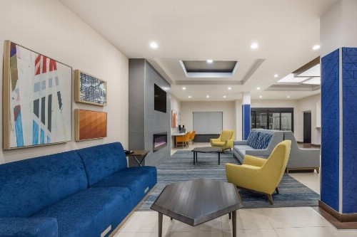 Holiday Inn Express Hotel & Suites Perry an IHG Hotel - image 2