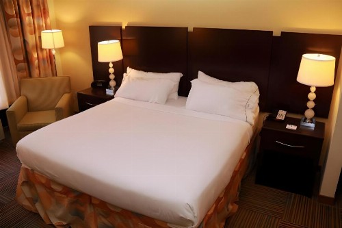 Holiday Inn Express Hotel & Suites Perry an IHG Hotel - image 43