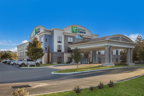 Holiday Inn Express Hotel & Suites Perry an IHG Hotel - image 9