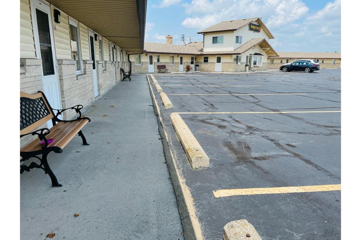 Budget Inn - Perrysburg - main image
