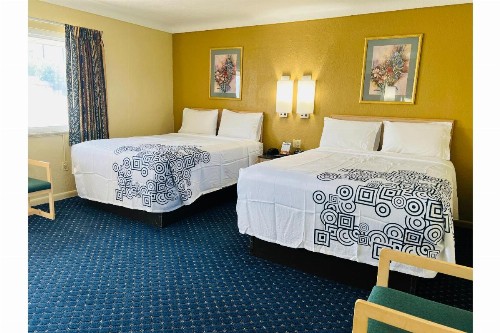 Budget Inn - Perrysburg - image 12