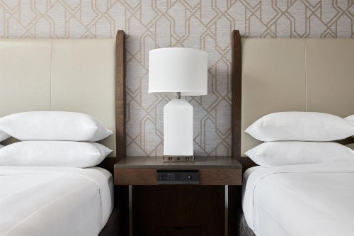 Philadelphia Marriott Downtown - image 20