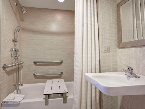 DoubleTree by Hilton Philadelphia Center City - image 16