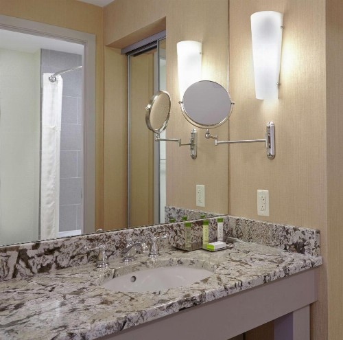 DoubleTree by Hilton Philadelphia Center City - image 24