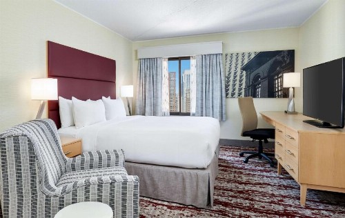 DoubleTree by Hilton Philadelphia Center City - image 9