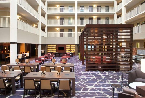 Embassy Suites by Hilton Philadelphia Airport - image 11