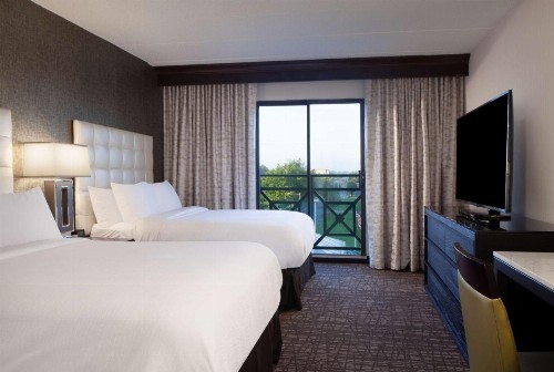Embassy Suites by Hilton Philadelphia Airport - image 32