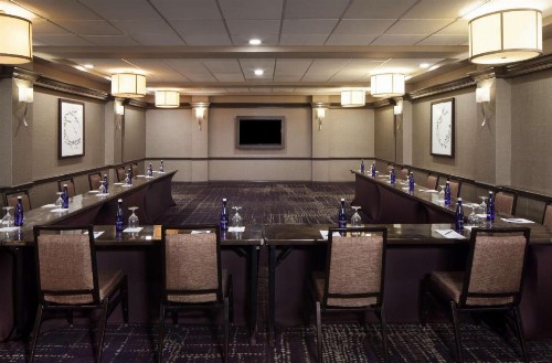 Embassy Suites by Hilton Philadelphia Airport - image 48