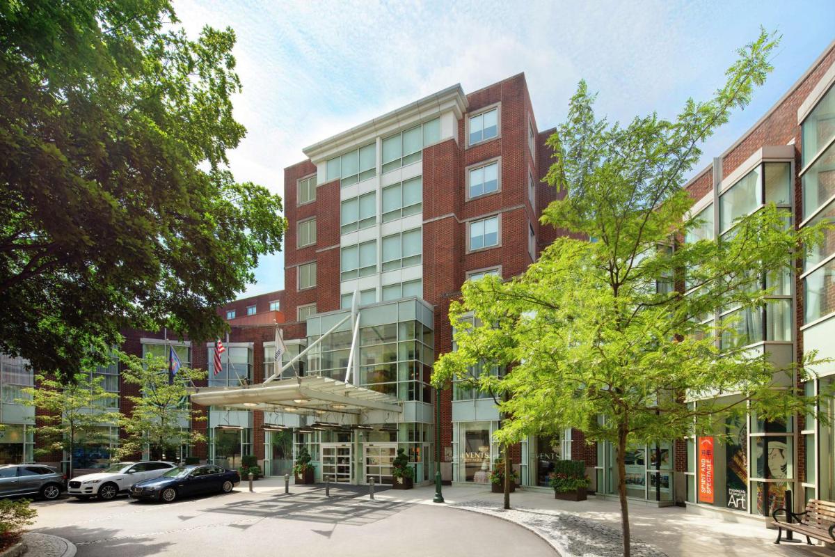 The Inn at Penn A Hilton Hotel - main image