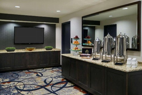 The Inn at Penn A Hilton Hotel - image 11